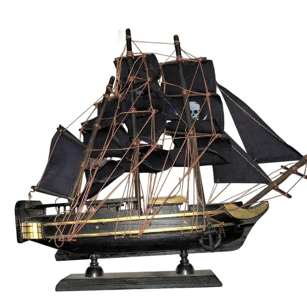 Pirate - Picture 6 of 6